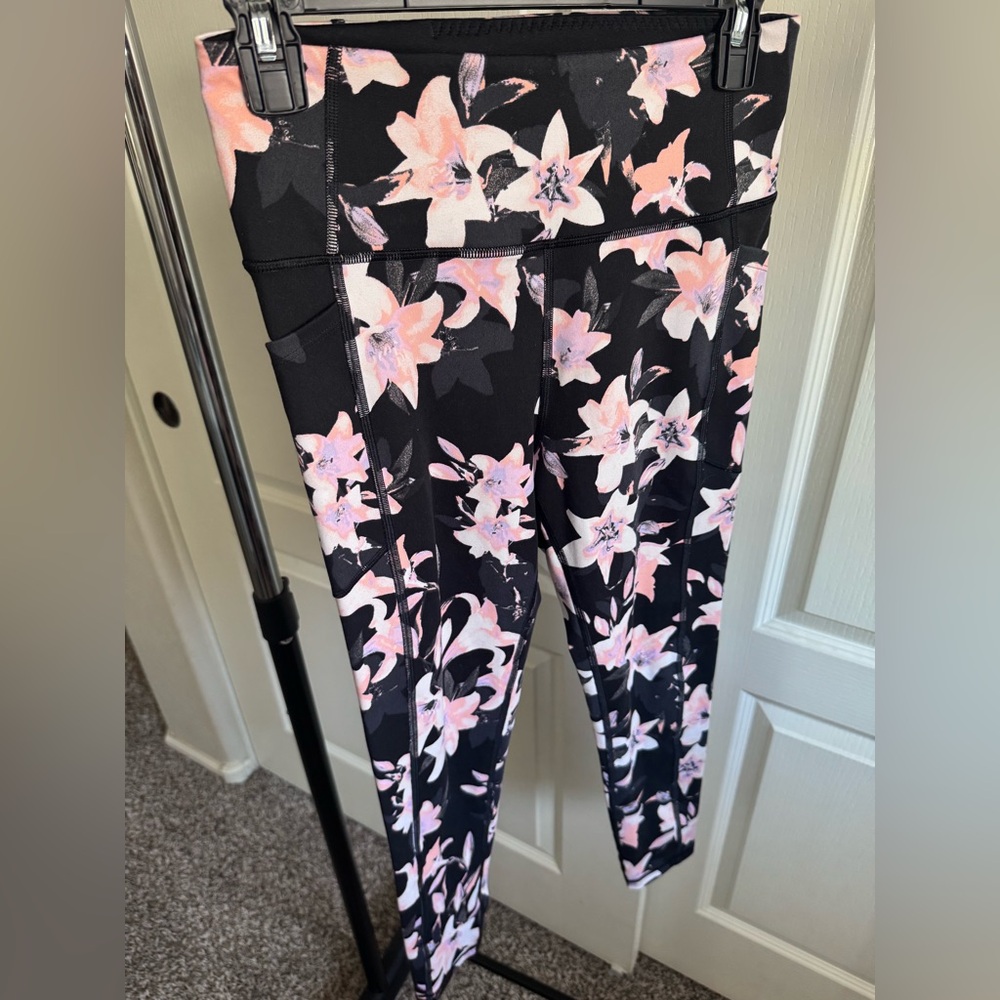 Victoria's Secret Black and Pink Floral Leggings